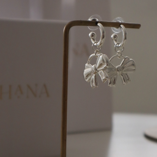 Aretes Silver Bows